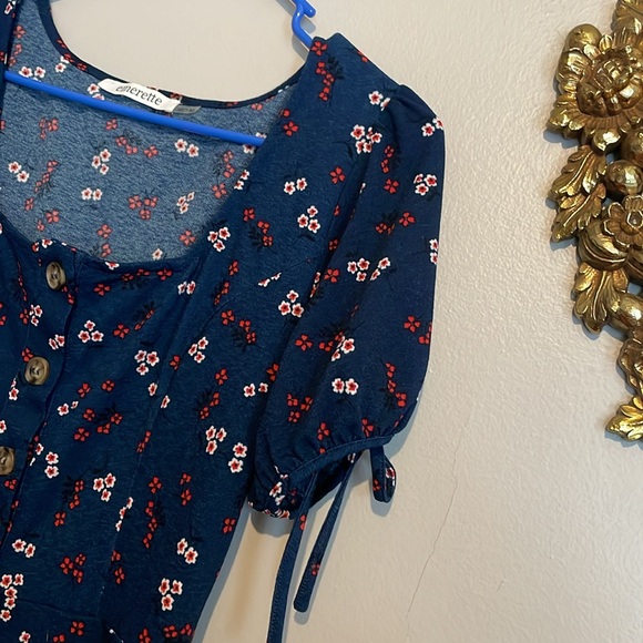 NWOT Emerette Top - Picture 2 of 8